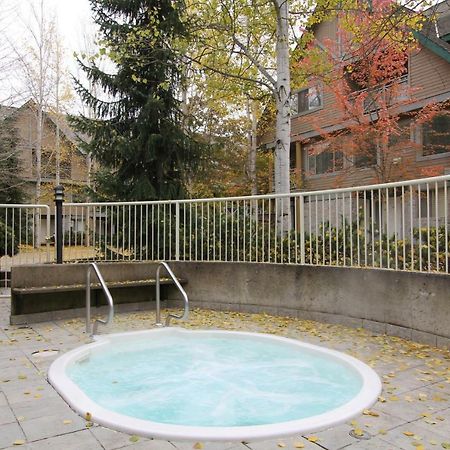 Valhalla Condos By Whistler Retreats מראה חיצוני תמונה